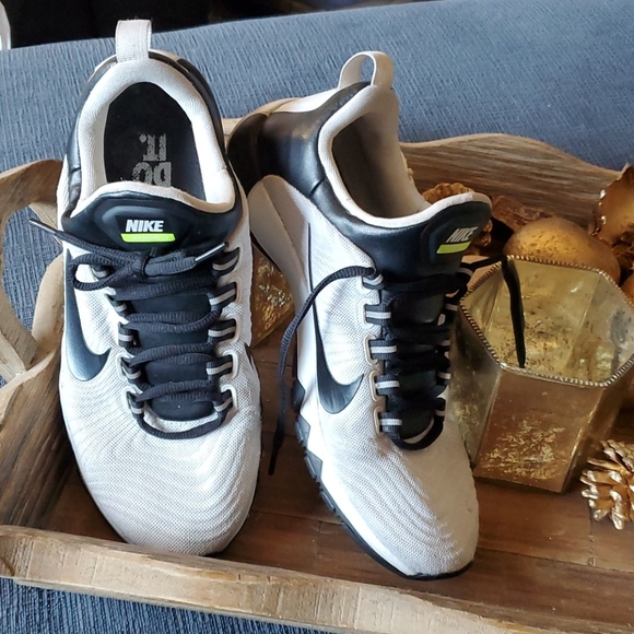 Nike Shoes - Nike - Free Trainer 5.0 running 👟